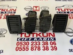 Toyota Hilux Kalorifer Izgarası Çıkma Orjinal