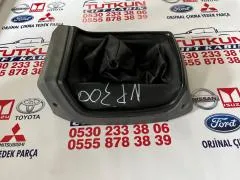 Nissan Skystar Vites Çerçevesi Orta Konsol Çıkma Orjinal Nissan