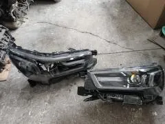 Toyota Hilux İnvincible  Ledli Far Krom  Toyota
