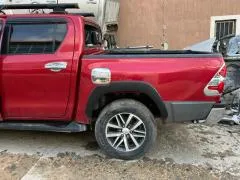 Toyota Hilux Euro 6 Arka Kasa Çıkma Orjinal Toyota