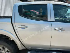 Mitsubishi L200 Euro 6 Sağ Arka Kapı Çıkma Orjinal Mitsubishi