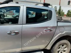Mitsubishi L200 Euro 6 Sol Arka Kapı Çıkma Orjinal Mitsubishi