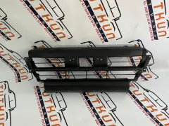 Mitsubishi L200 Ön Tampon Orta ( Üç Parçalı Tip ) 1999 - 2001 Mitsubishi