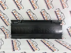 Mitsubishi L200 Arka Bagaj Kapağı ( Yazılı Tip Yandan Açmalı ) Mitsubishi